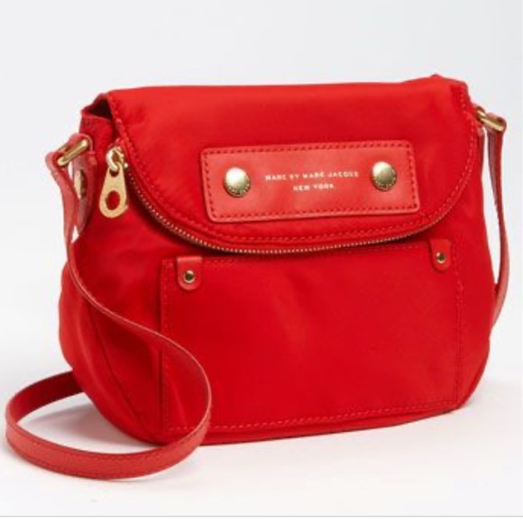 Marc By Marc Jacobs Handbags - Marc Jacobs nylon red crossbody purse
